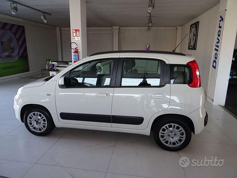 Usata Fiat Panda Lounge 69 CV (50 kW) 2013 Bianco Utilitaria
