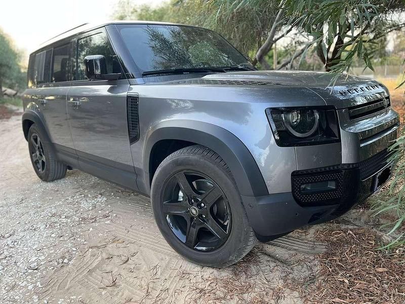 Usata Land Rover Defender SE 249 CV (183 kW) 2020 Grigio SUV