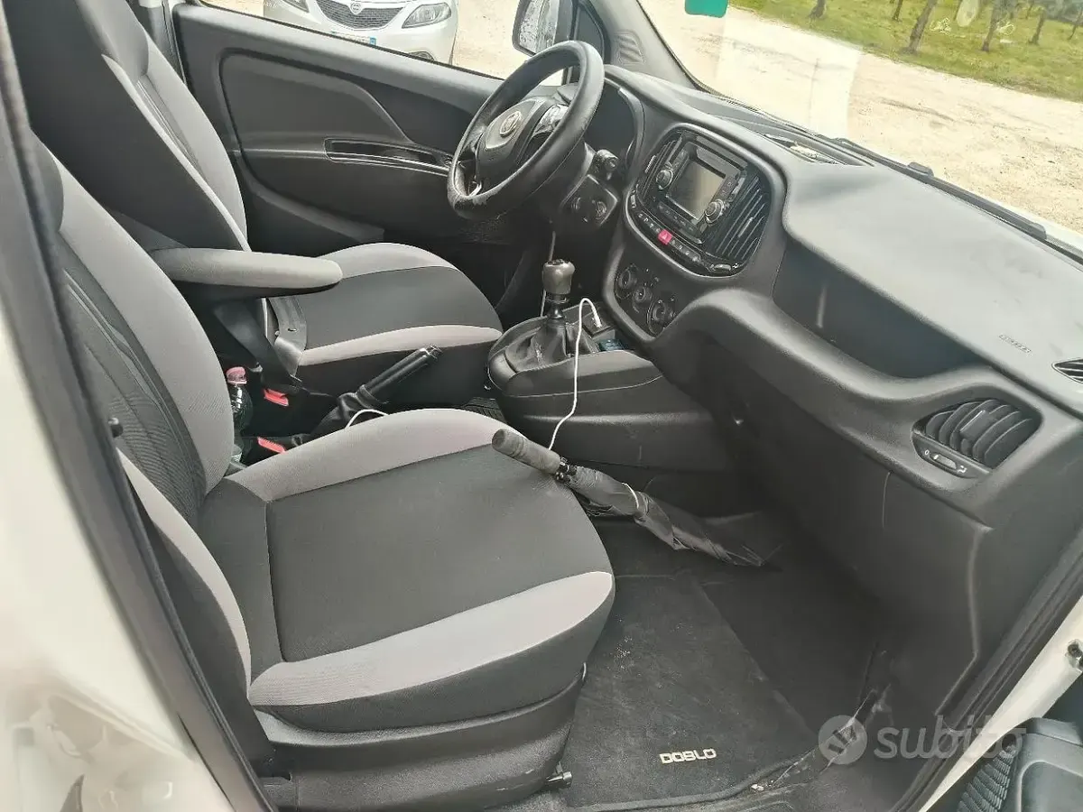 Usata Fiat Doblò 120 CV (88 kW) 2021 Monovolume