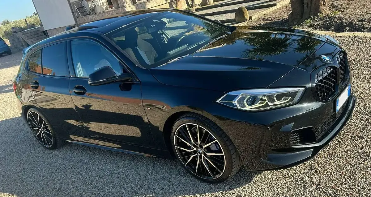 Usata BMW M135 M Performance 306 CV (225 kW) 2021 Nero Utilitaria