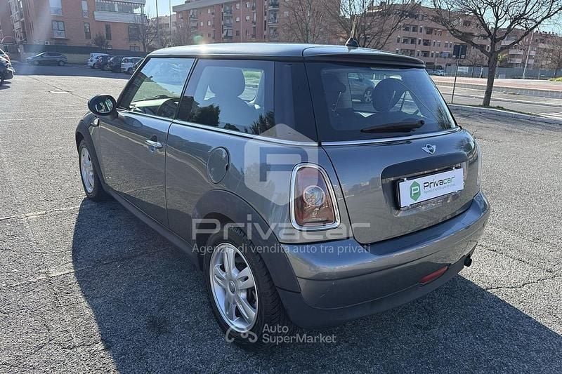 Usata Mini ONE 95 CV (69 kW) 2009 Gray Utilitaria