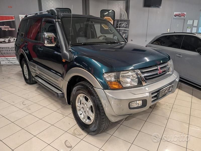 Verde Usata 2001 Mitsubishi Pajero SUV | 5999 € - Immagine 1/4