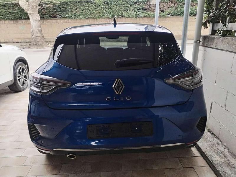 Usata Renault Clio V Techno 91 CV (66 kW) 2025 Blu Berlina