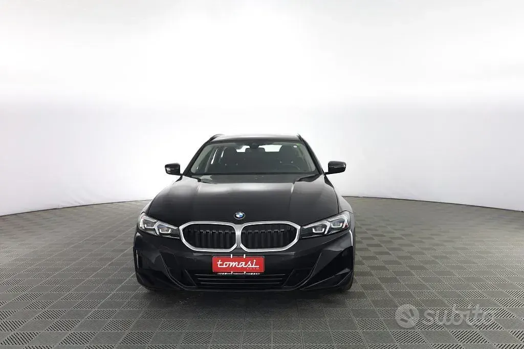 Usata BMW 320e Efficient Dynamics 190 CV (139 kW) 2023 Nero Station wagon