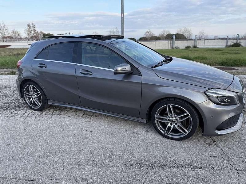 Usata Mercedes A200 Premium 136 CV (100 kW) 2018 Berlina