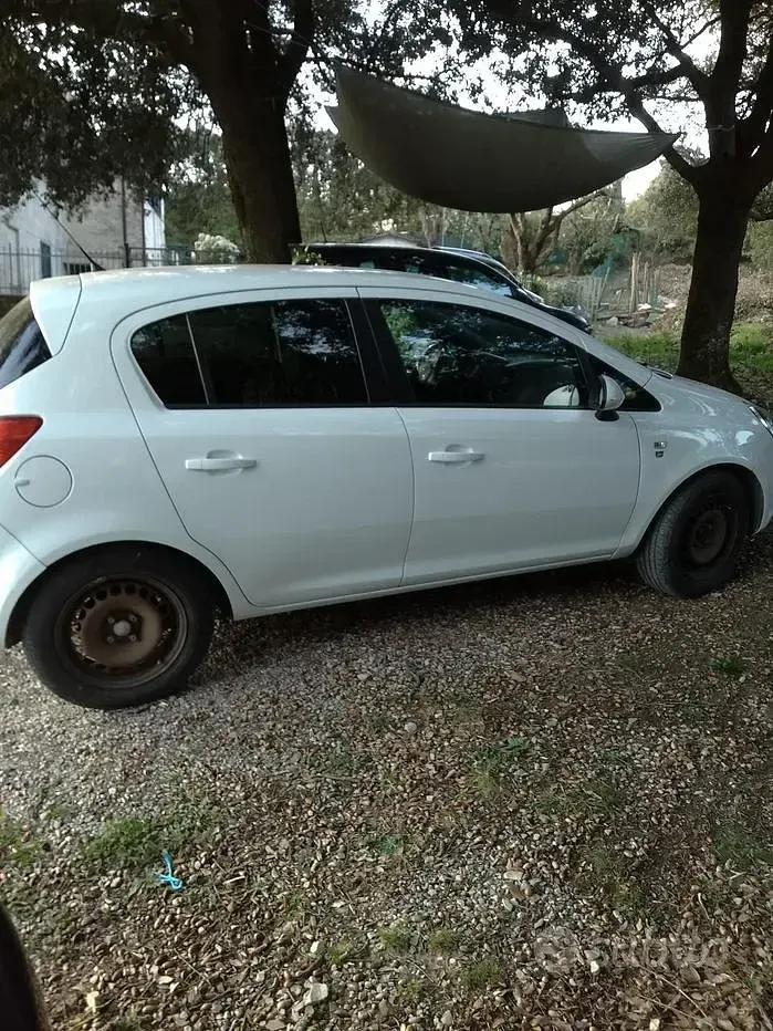 Usata Opel Corsa 2010 Bianco Utilitaria