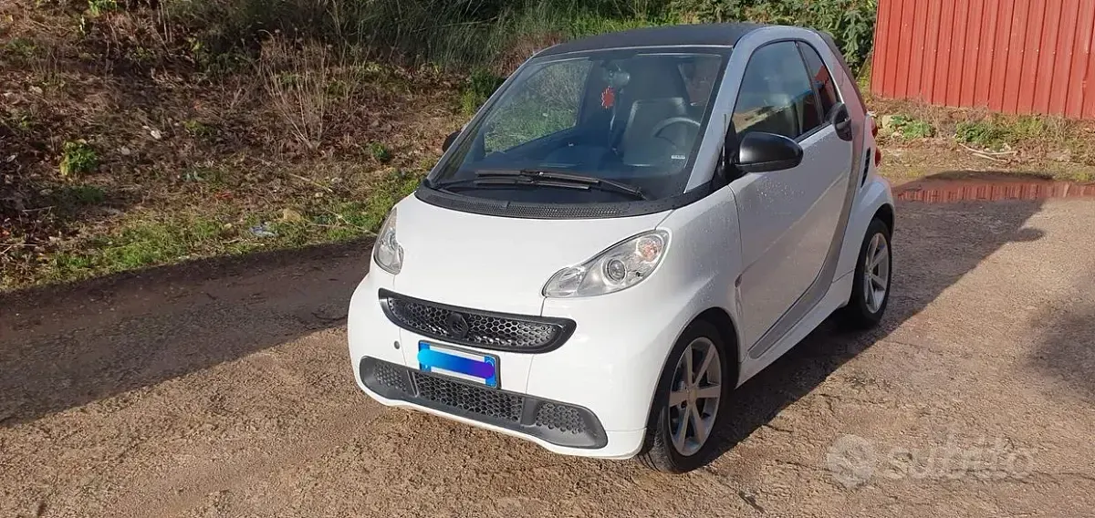 Usata Smart ForTwo Coupé 71 CV (52 kW) 2013 Bianco Coupé