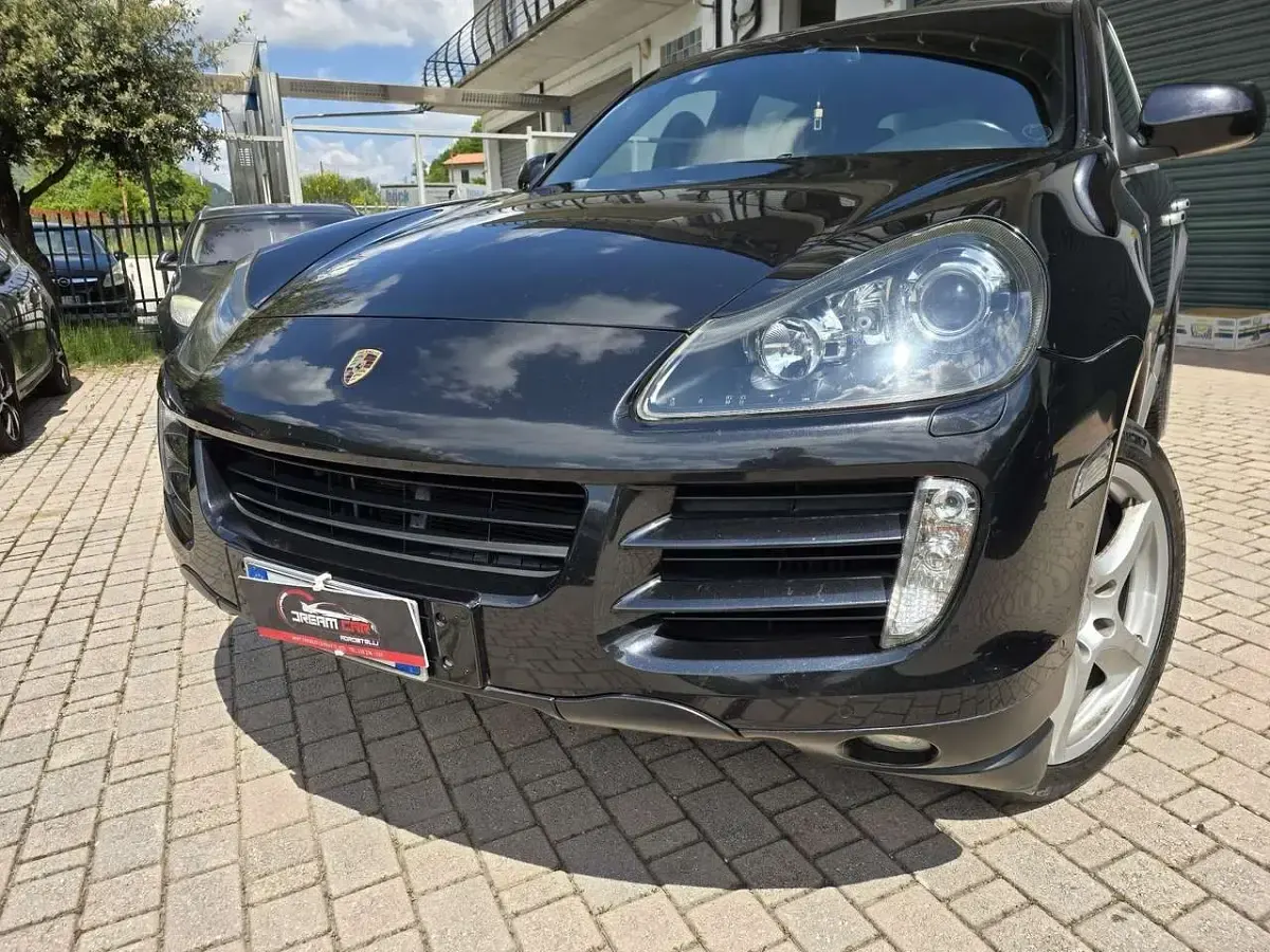 Usata Porsche Cayenne 239 CV (175 kW) 2010 Nero SUV