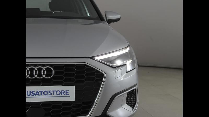 Usata Audi A3 Advanced 149 CV (109 kW) 2021 Argento Berlina