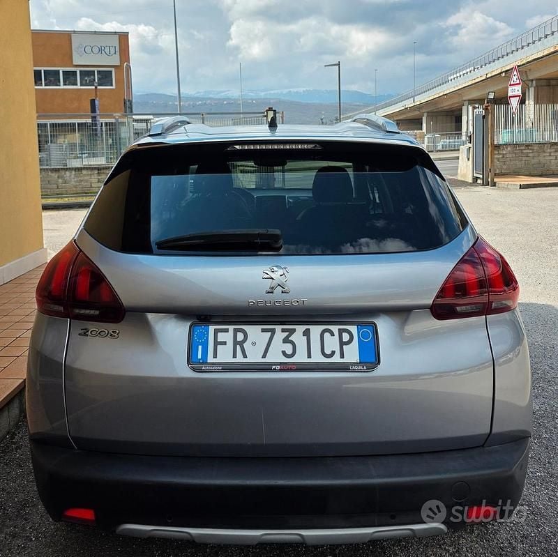 Usata Peugeot 2008 Allure 102 CV (75 kW) 2018 Grigio SUV