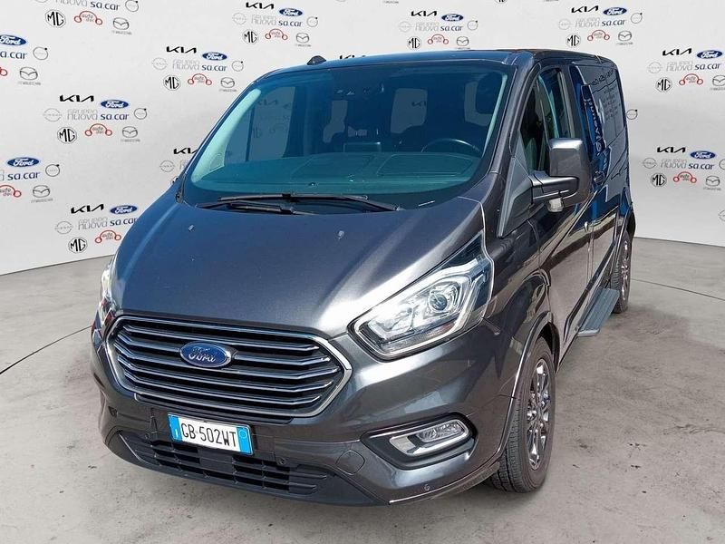 Usata Ford Tourneo Titanium 131 CV (96 kW) 2020 Grigio Monovolume