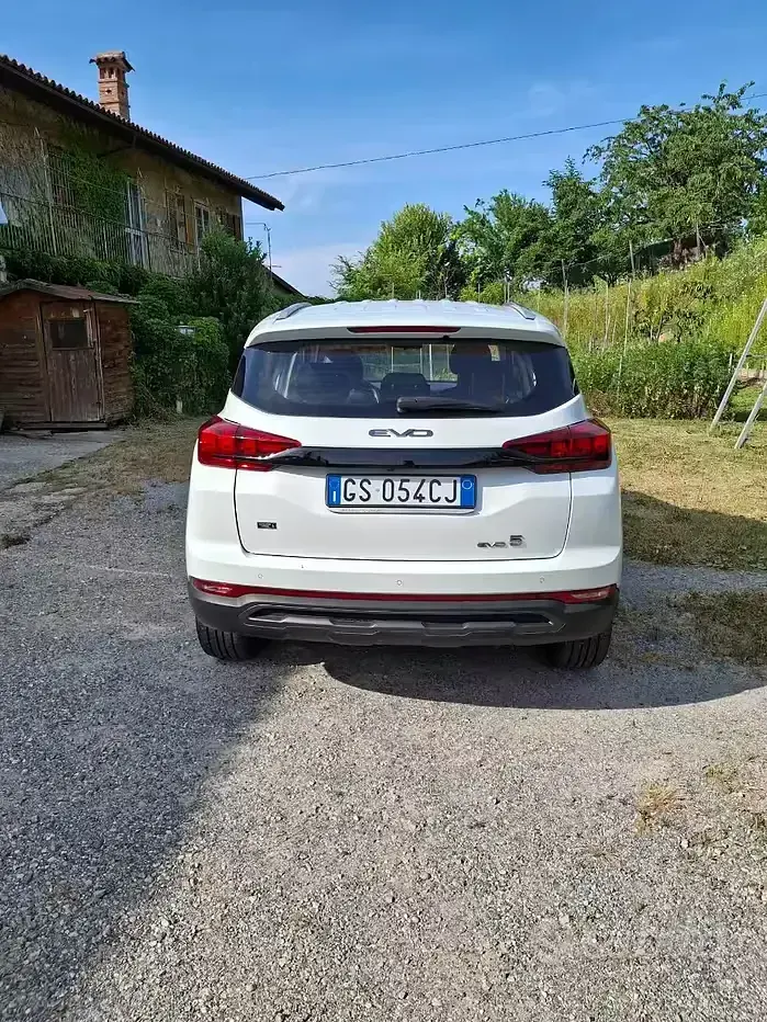 Usata EVO Evo 5 127 CV (93 kW) 2024 Bianco SUV
