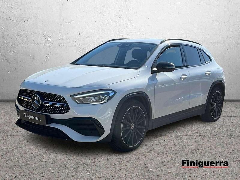 Bianco Usata 2022 Mercedes GLA220 AMG line SUV | 38.500 € (Ottimo prezzo) - Immagine 1/4