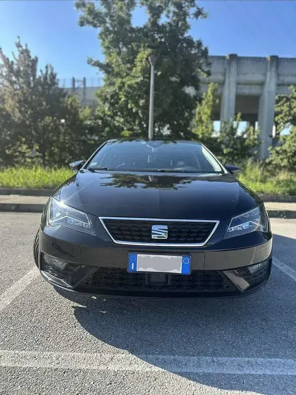 Usata Seat Leon Business 131 CV (96 kW) 2019 Berlina