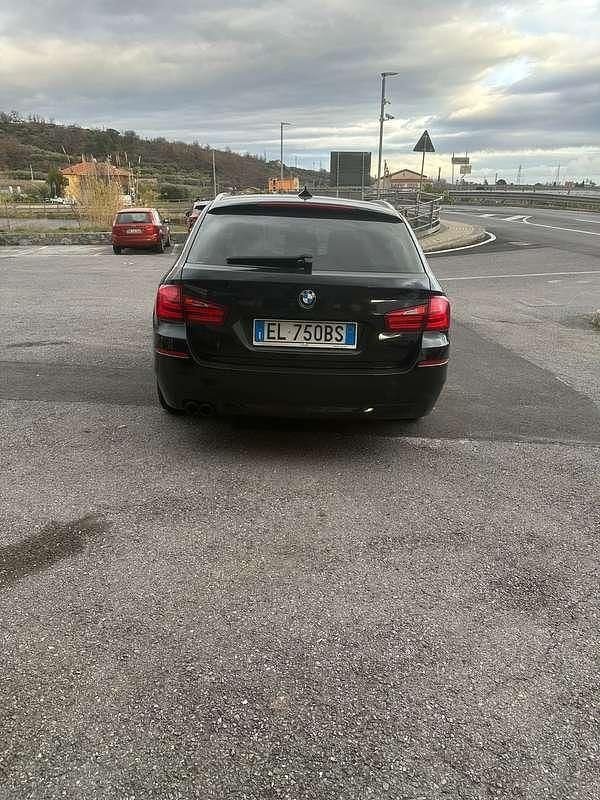 Usata BMW 520 184 CV (135 kW) 2011 Nero Station wagon