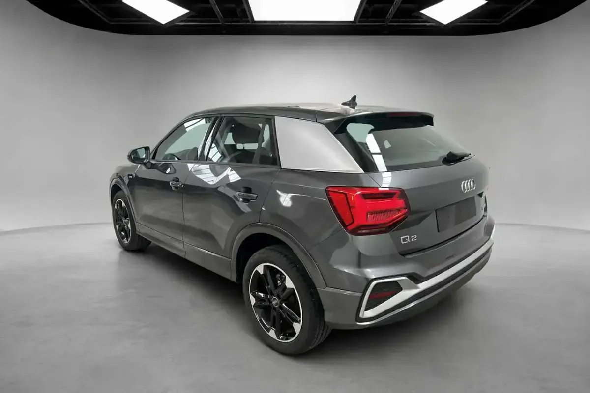 Usata Audi Q2 S-Line 116 CV (85 kW) 2025 Grigio daytona SUV