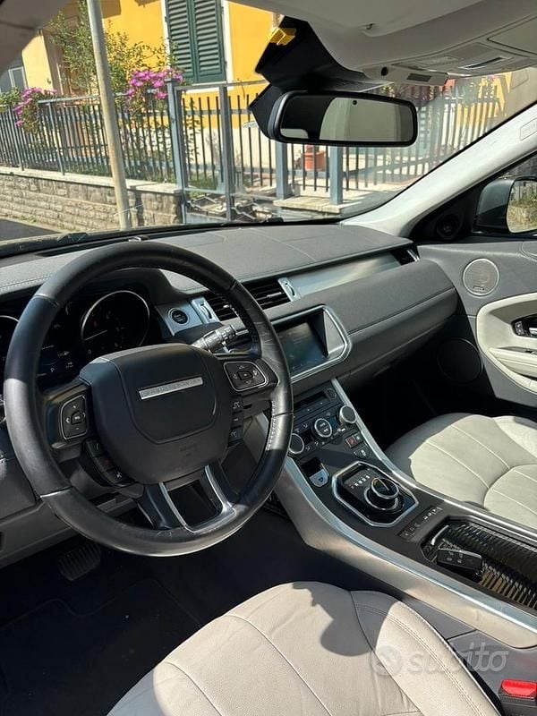 Gebraucht Land Rover Range Rover evoque HSE Dynamic 150 PS (110 kW) 2017 Grau SUV