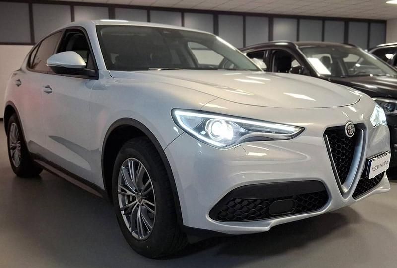 Usata Alfa Romeo Stelvio Business 190 CV (139 kW) 2021 Bianco SUV