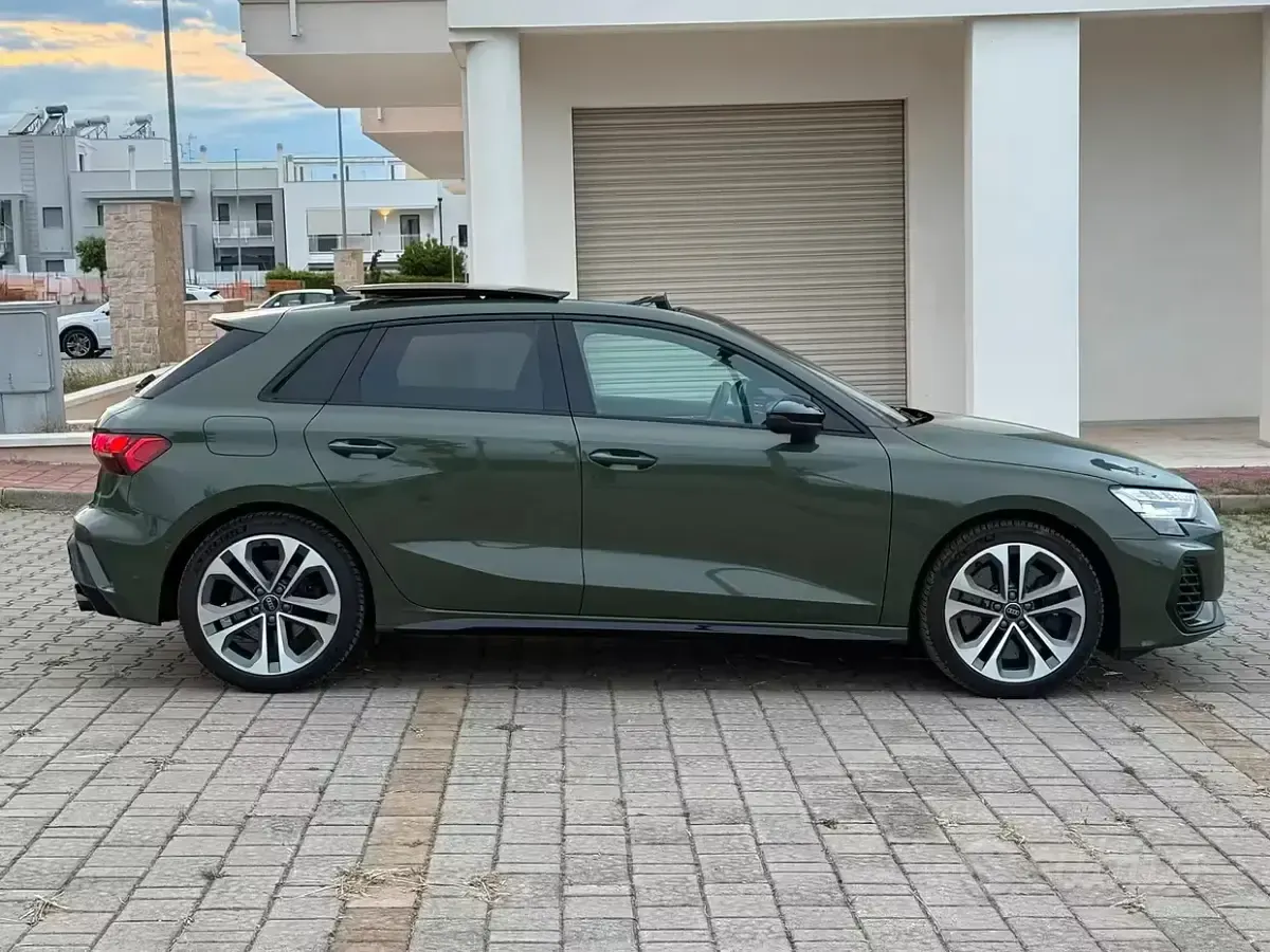 Usata Audi S3 Ambiente 333 CV (244 kW) 2024 Verde Berlina