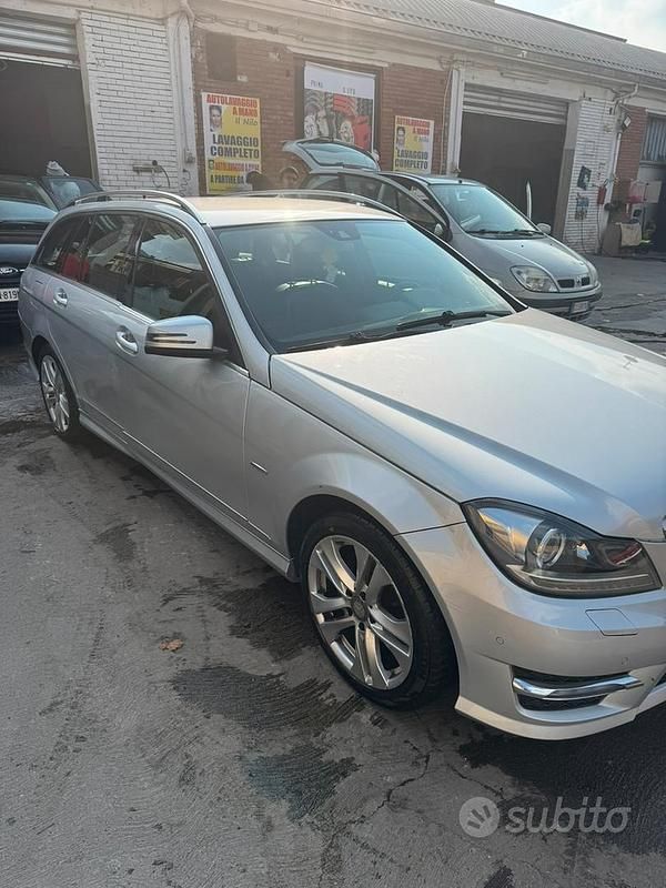 Usata Mercedes 220 AMG 170 CV (125 kW) 2012 Station wagon