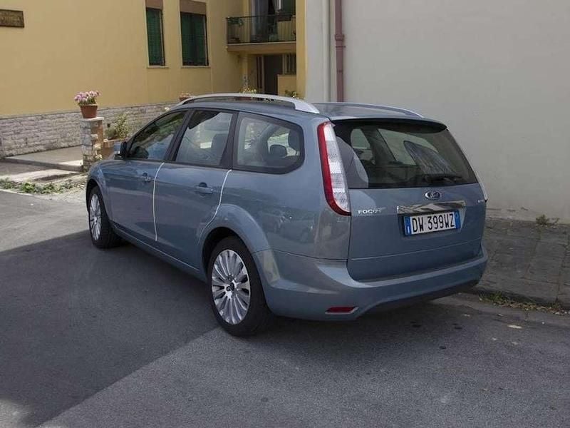 Usata Ford Focus Style 90 CV (66 kW) 2009 Blu/azzurro Station wagon