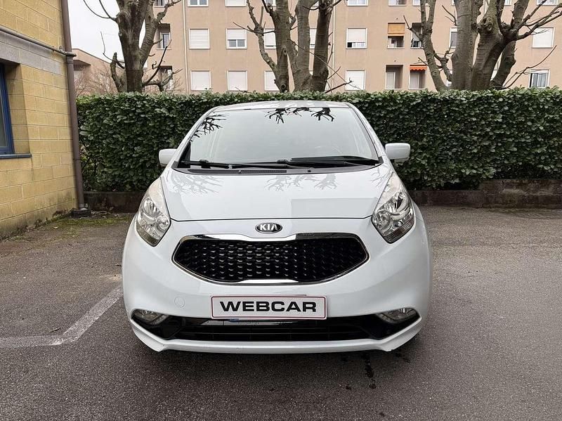 Usata Kia Venga 90 CV (66 kW) 2015 Bianco Utilitaria