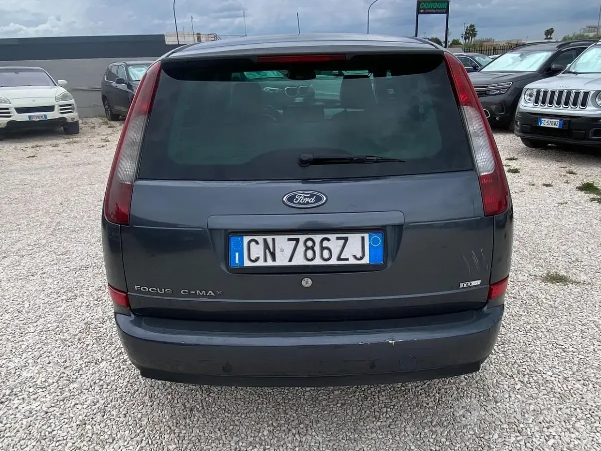 Usata Ford C-MAX Ghia 109 CV (80 kW) 2004 Grigio Monovolume