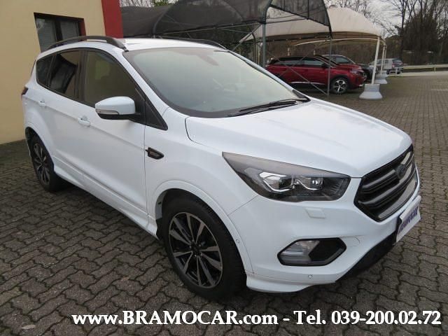 Usata Ford Kuga ST-Line 120 CV (88 kW) 2019 Bianco SUV