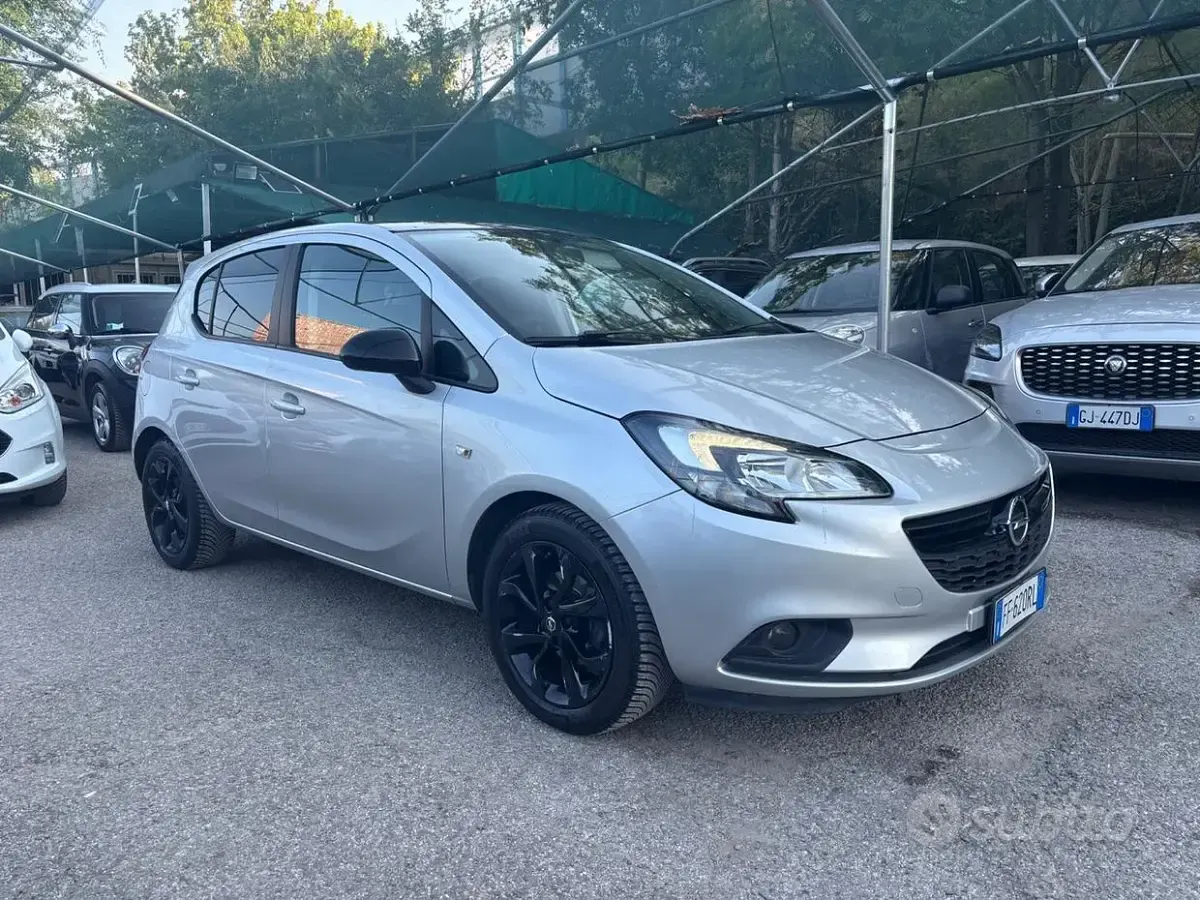 Usata Opel Corsa Cosmo 90 CV (66 kW) 2016 Grigio Utilitaria