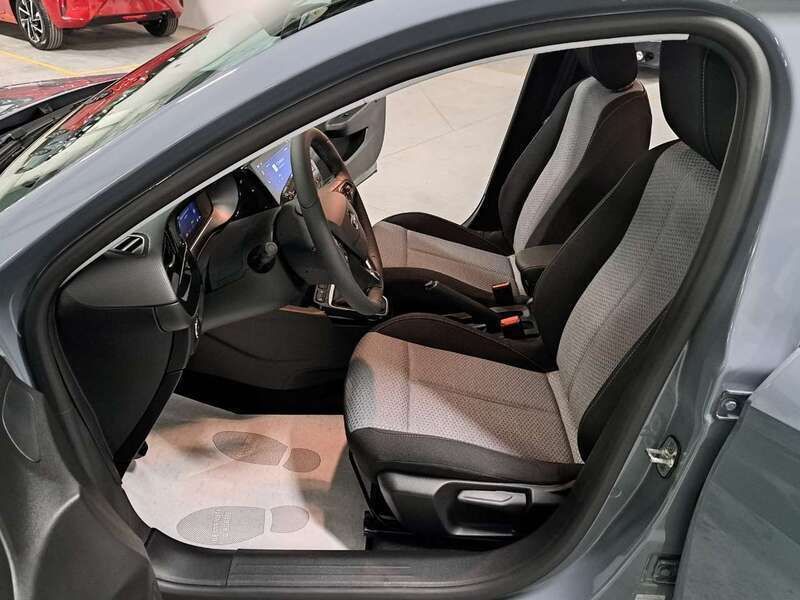 Usata Opel Corsa 75 CV (55 kW) 2024 Grigio Utilitaria