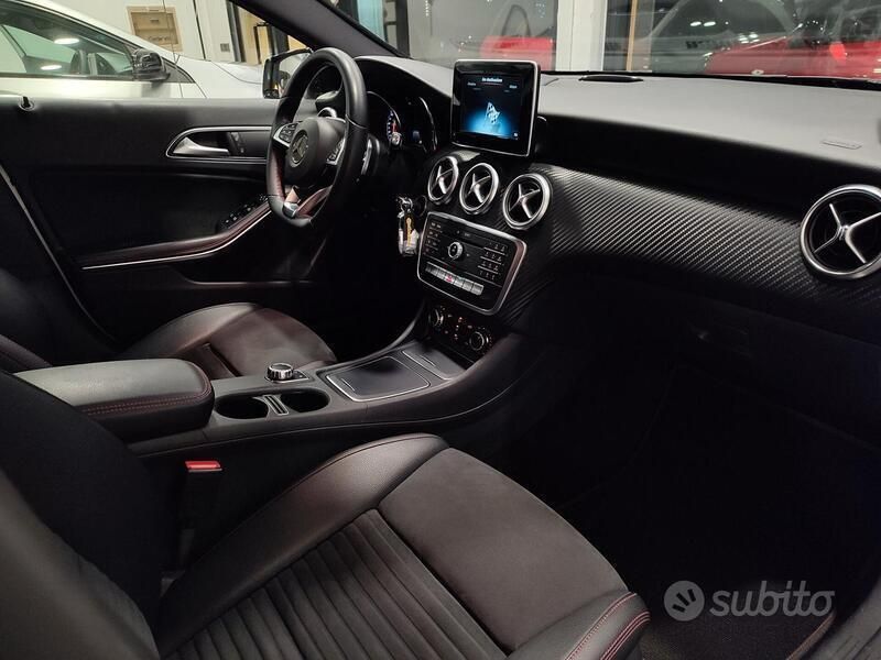 Usata Mercedes A200 Premium 136 CV (100 kW) 2016 Argento Berlina