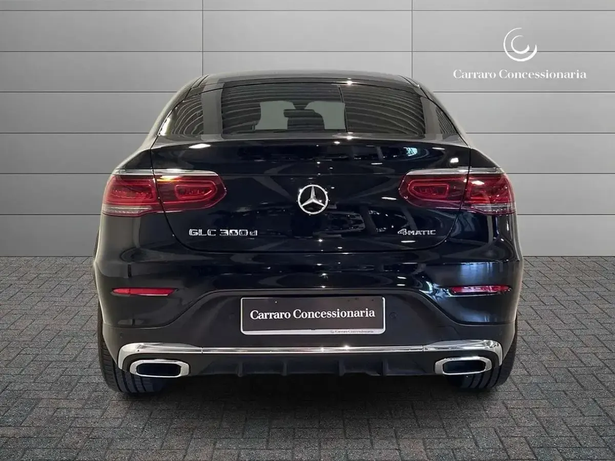 Gebraucht Mercedes GLC300 Premium 245 PS (180 kW) 2019 Schwarz Coupé