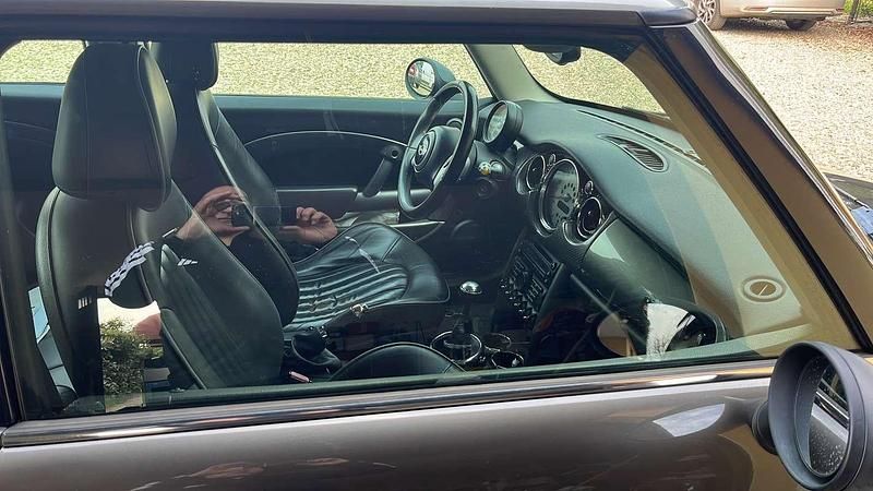 Usata Mini Cooper D 88 CV (64 kW) 2006 Utilitaria