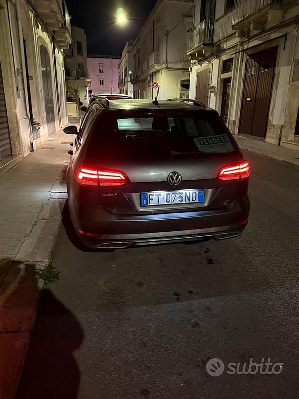 Usata VW Golf VII Executive 116 CV (85 kW) 2018 Grigio Station wagon