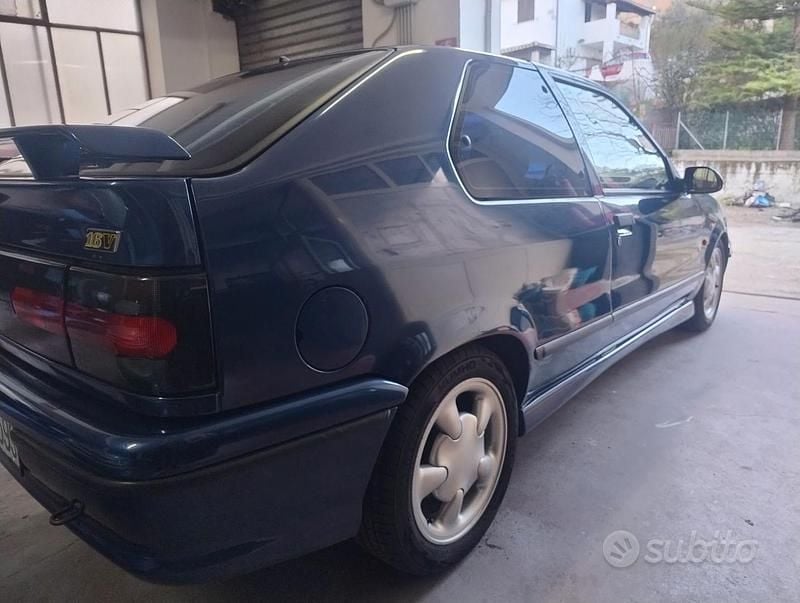 Usata Renault 19 1993 Blu Coupé