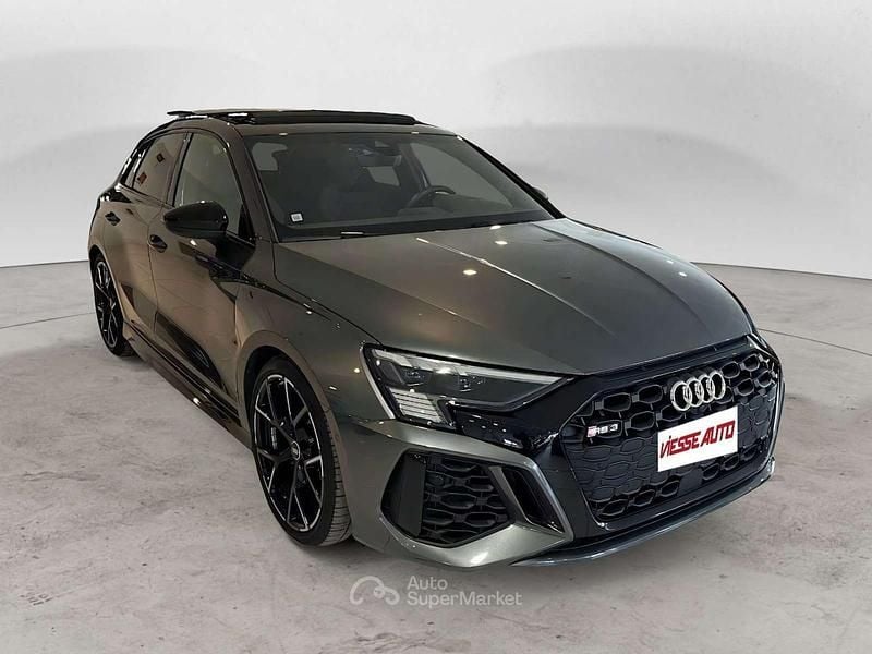 Usata Audi RS3 Ambiente 400 CV (294 kW) 2024 Grigio Berlina