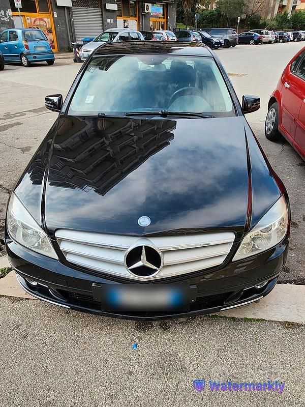 Usata Mercedes C200 Avantgarde 136 CV (100 kW) 2008 Nero Berlina