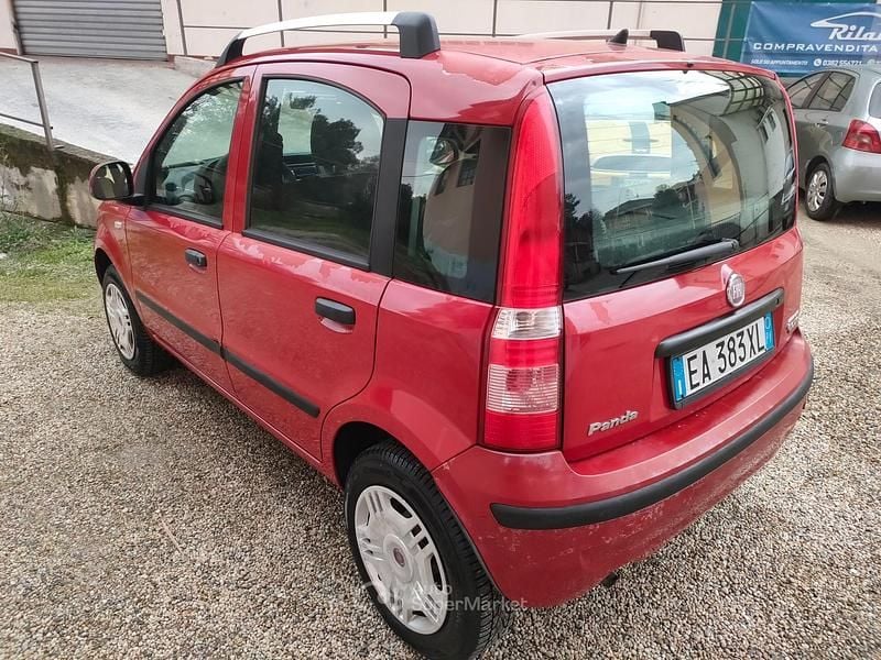 Rosso Usata 2010 Fiat Panda Dynamic Due volumi | 2300 € (Ottimo prezzo) - Immagine 1/4