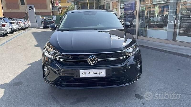 Usata VW Taigo R-line 110 CV (80 kW) 2022 Nero SUV
