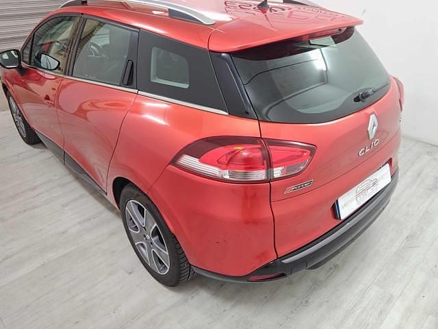 Usata Renault Clio GrandTour 90 CV (66 kW) 2015 Rosso Station wagon