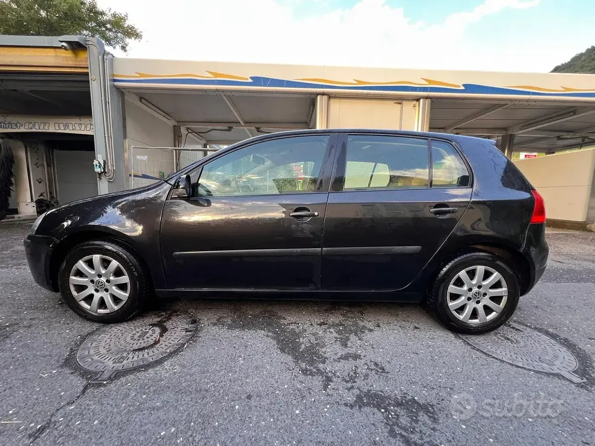 Usata VW Golf IV Comfortline 115 CV (84 kW) 2004 Nero Berlina