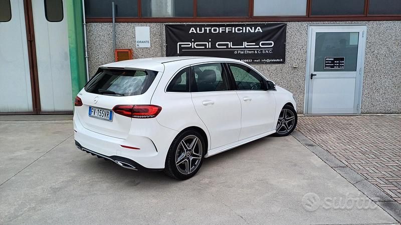 Usata Mercedes B180 Premium 115 CV (84 kW) 2019 Bianco Monovolume