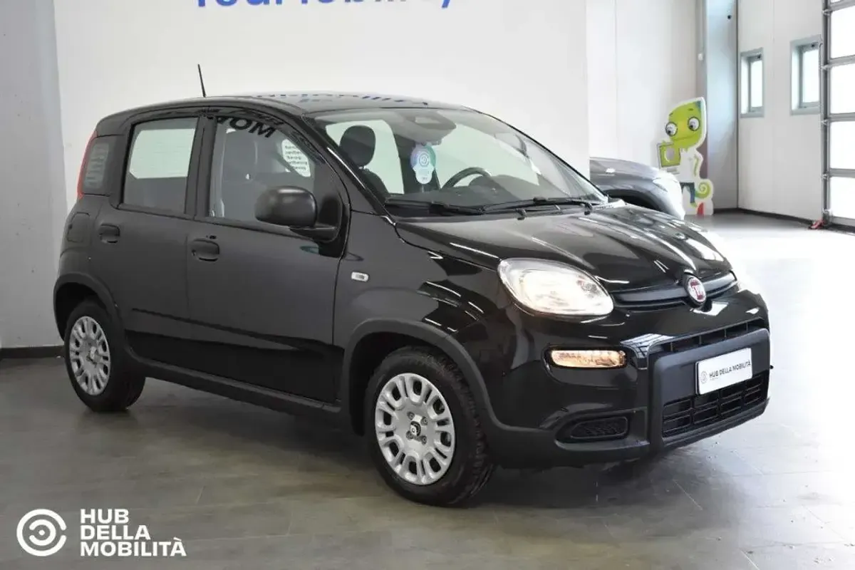 Usata Fiat Panda S 69 CV (50 kW) 2024 Nero Utilitaria