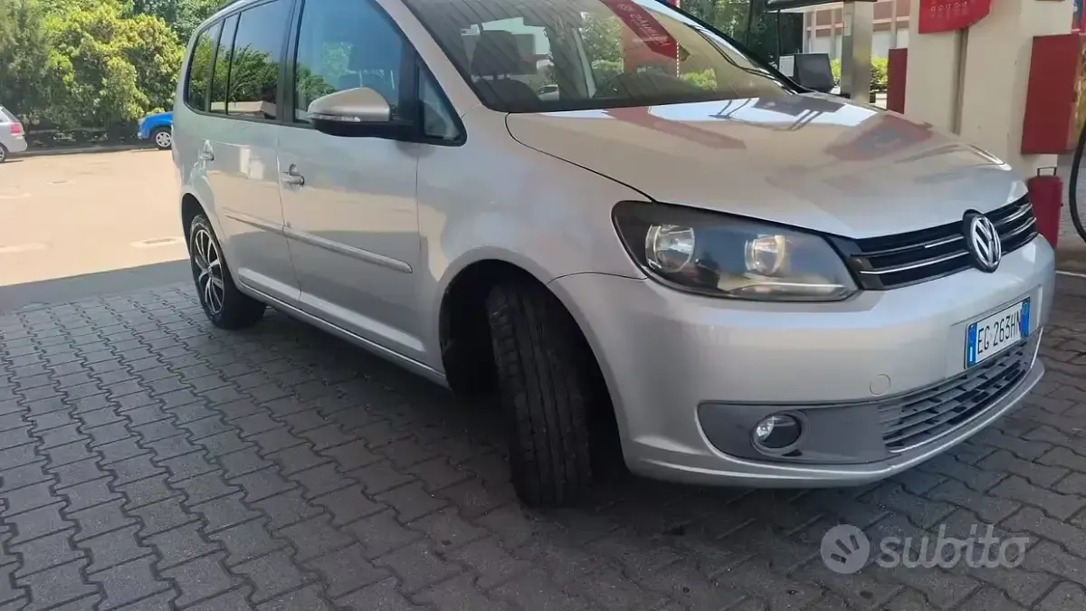 Usata VW Touran Comfortline 150 CV (110 kW) 2013 Grigio Monovolume