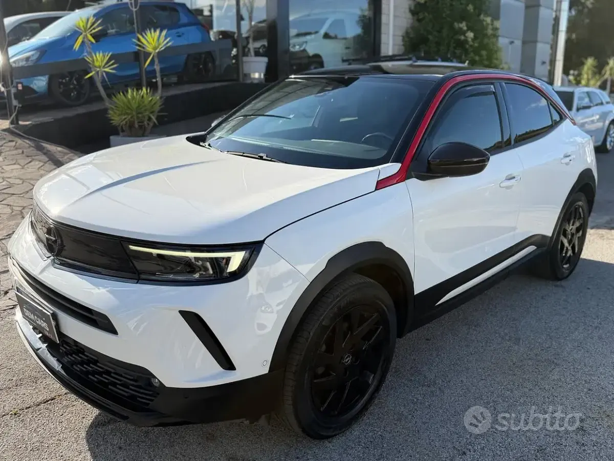 Usata Opel Mokka Ultimate 130 CV (95 kW) 2021 Bianco SUV