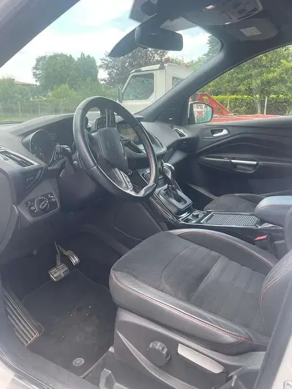 Usata Ford Kuga Individual 163 CV (119 kW) 2018 SUV