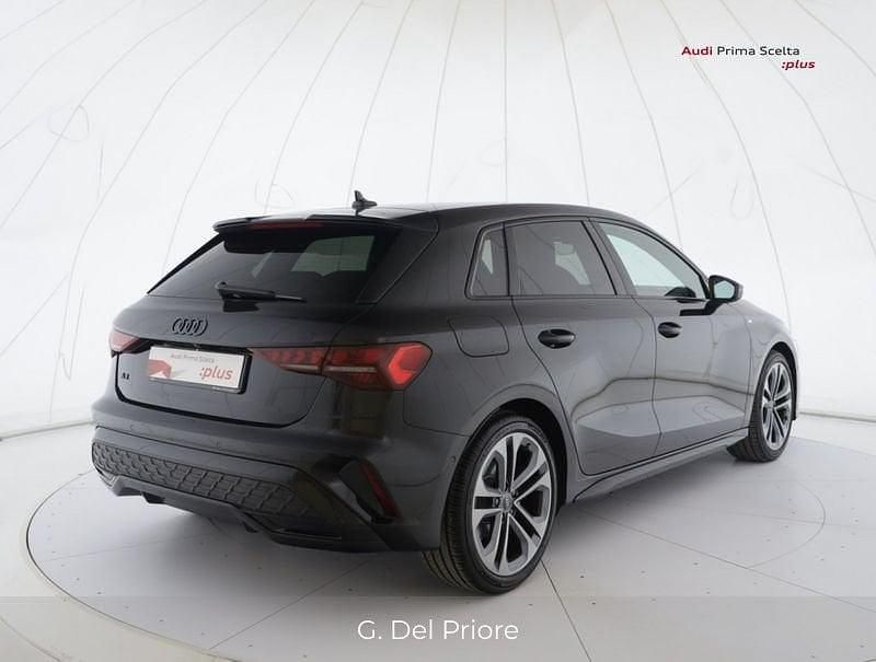 Käytetty Audi A3 S-Line 150 HP (110 kW) 2025 Musta Viistoperä