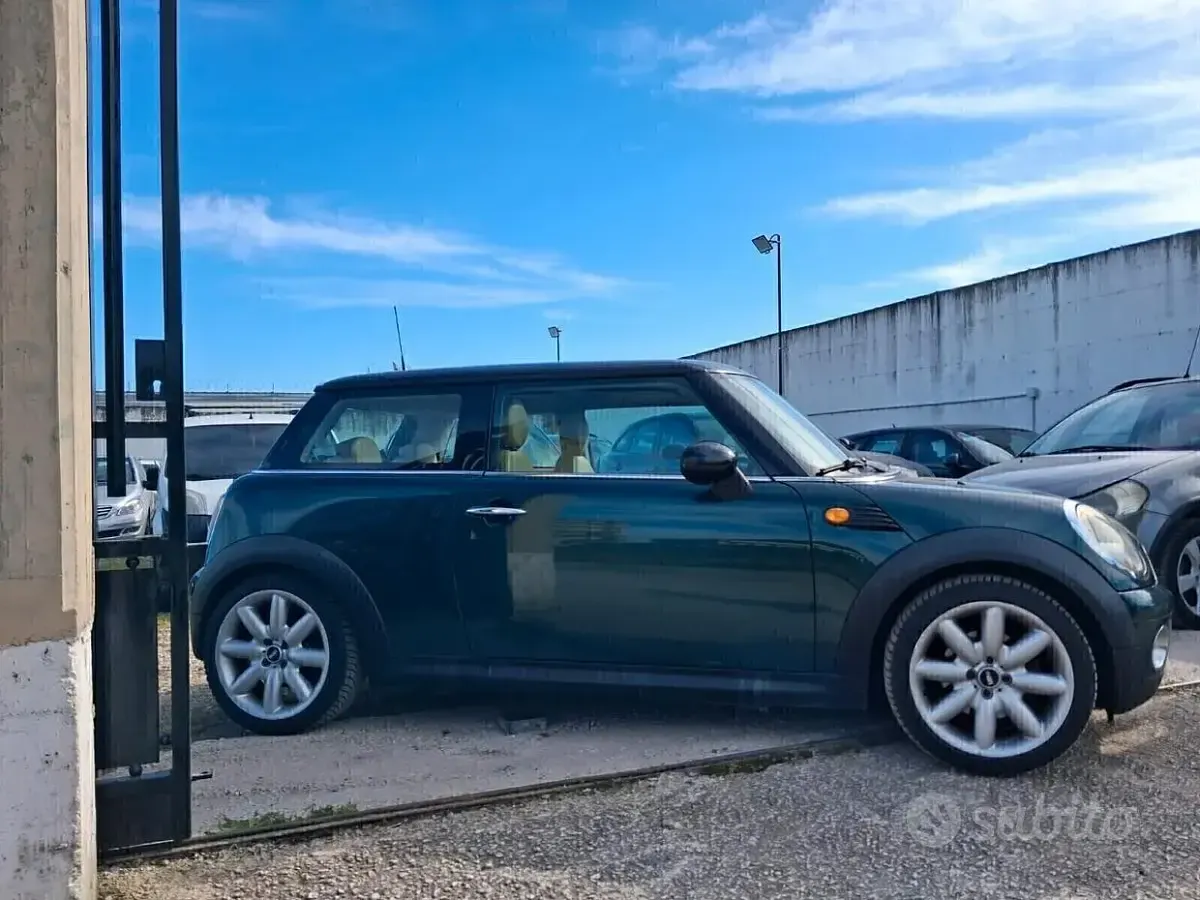 Usata Mini Cooper 120 CV (88 kW) 2007 Verde Utilitaria