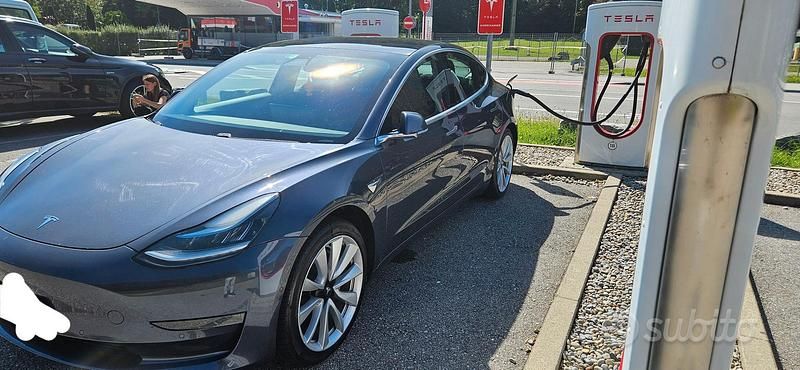 Usata Tesla Model 3 152 kW (208 CV) 2020 Grigio Berlina