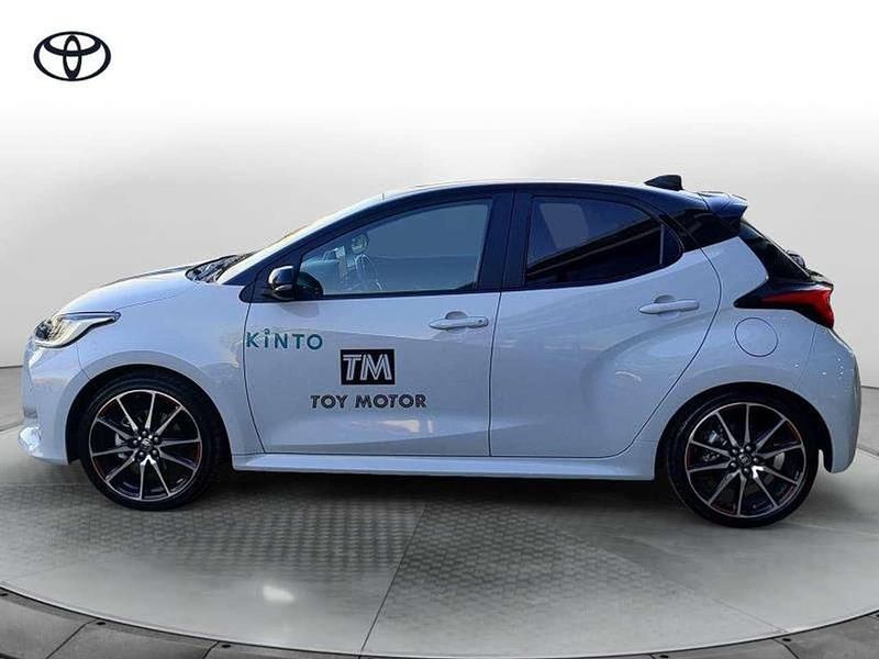 Usata Toyota Yaris Hybrid Sport 129 CV (94 kW) 2024 Grigio Utilitaria